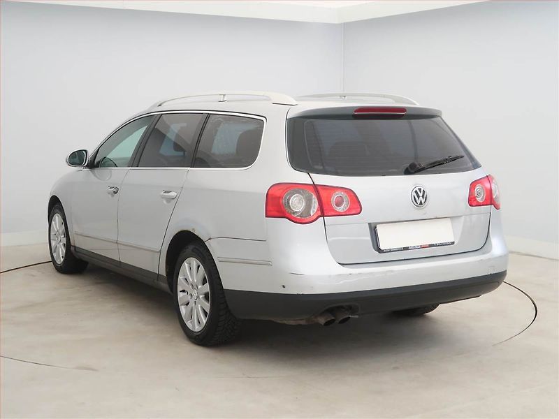 Volkswagen Passat (2007) Comfortline 2.0 TDI, nová STK - fotka 4 z 16