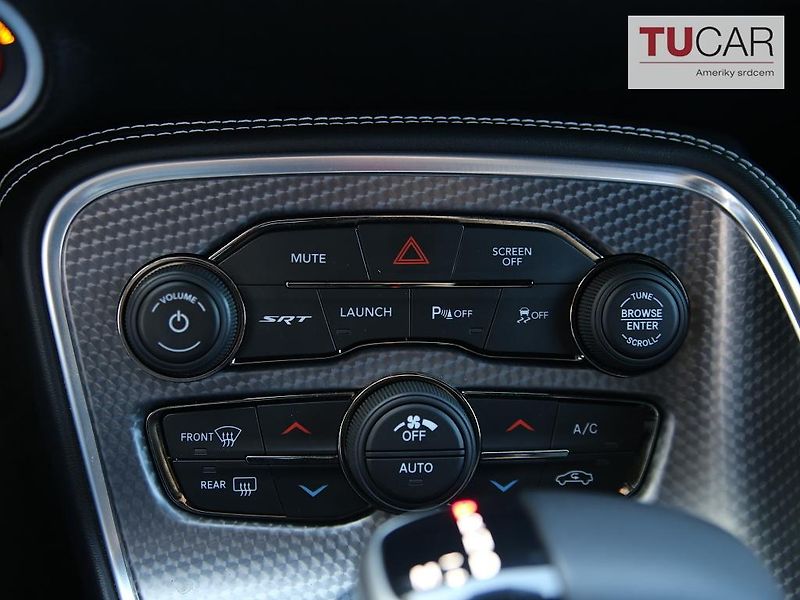 Dodge Challenger (2019) Hellacat 6.2 V8  - fotka 24 z 36