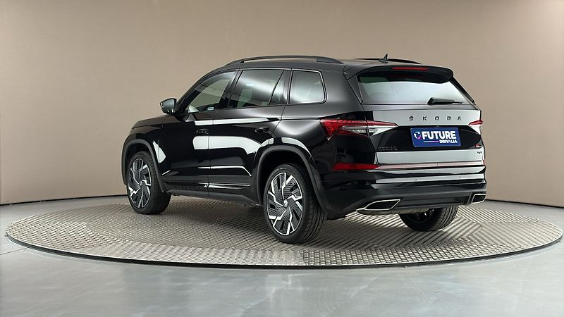 Škoda Kodiaq 2.0 TSI DSG 4x4 RS - fotka 2 z 30
