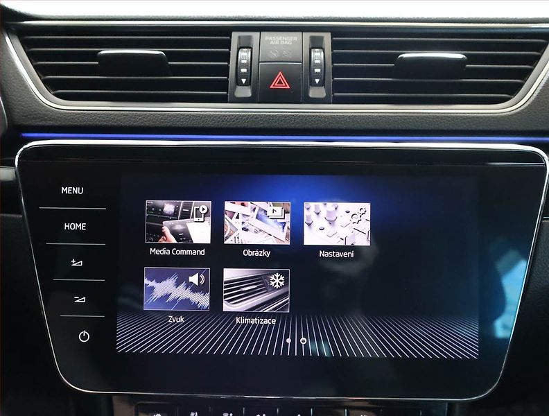Škoda Superb (2018) Laurin&Klement 2.0 TDI, 4X4 - fotka 19 z 28