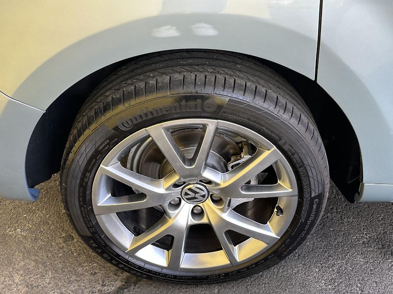 Volkswagen Sharan (2011) 2.0TDI/103kW * 5.Míst * TZ  - fotka 25 z 30
