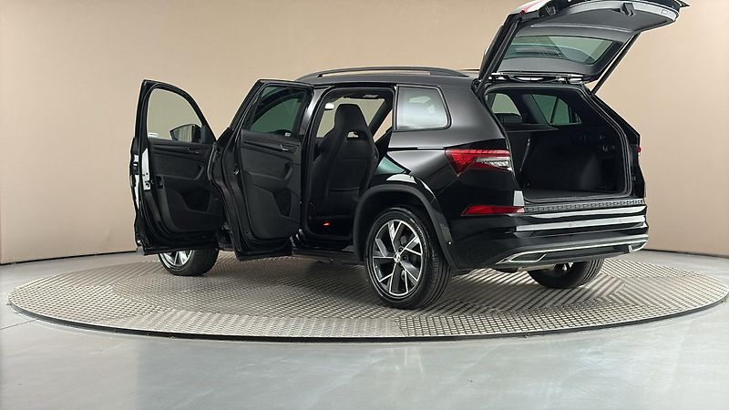 Škoda Kodiaq 2.0 TDI DSG 4x4 Sportline - fotka 7 z 31