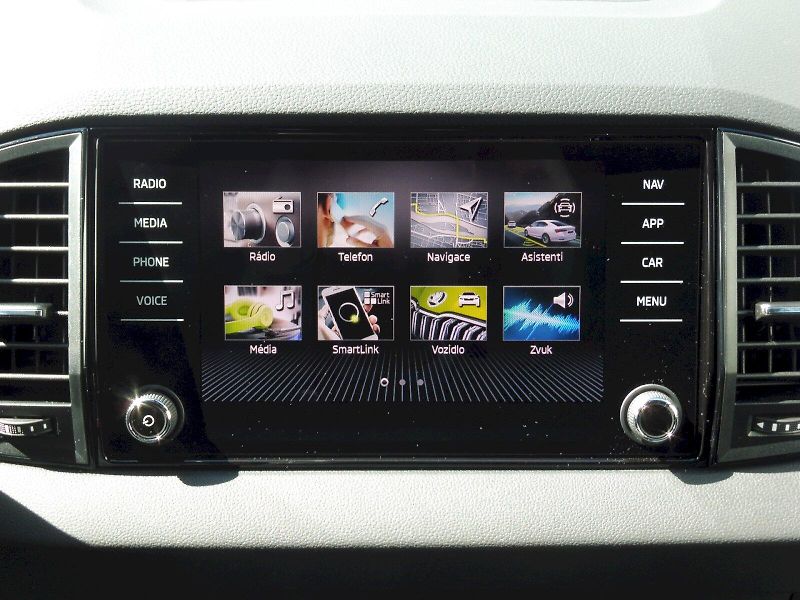 Škoda Karoq (2026) Sportline 1,5 TSI 110kW DSG Ta - fotka 14 z 30