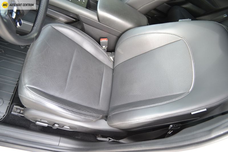 Hyundai Ioniq 6 239KW 4x4 POWER 77kWh STYLE PR - fotka 28 z 74