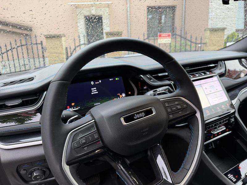 Jeep Grand Cherokee TRAILHAWK 4XE, MAX VÝBAVA-TOP  - fotka 46 z 53