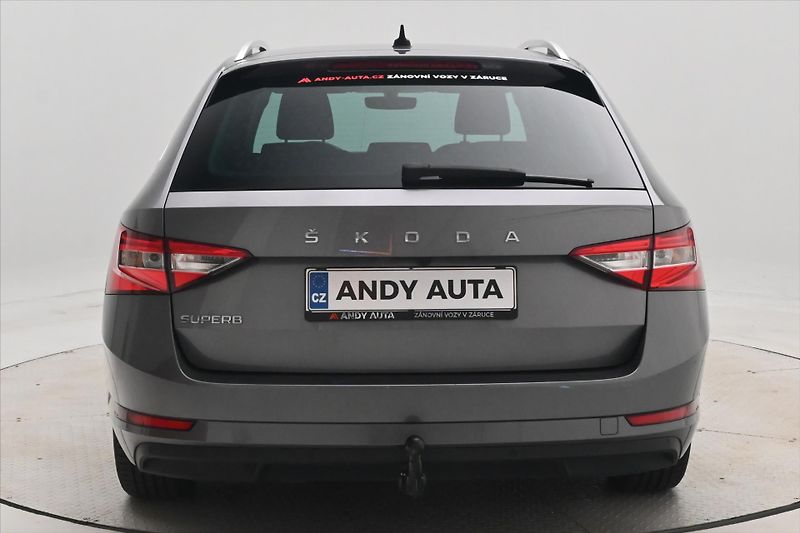 Škoda Superb 2,0 TDI 110 kW DSG TAŽNÉ NAVI - fotka 6 z 31