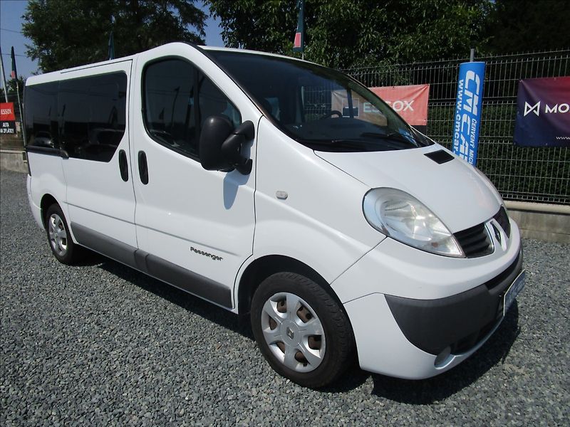Renault Trafic 2.0dCi 115 Passenger, 9 míst - fotka 3 z 41