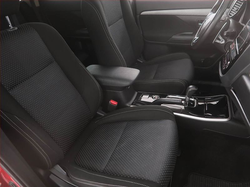 Mitsubishi Outlander (2019) Intense 2.0, LPG, 4X4 - fotka 9 z 22