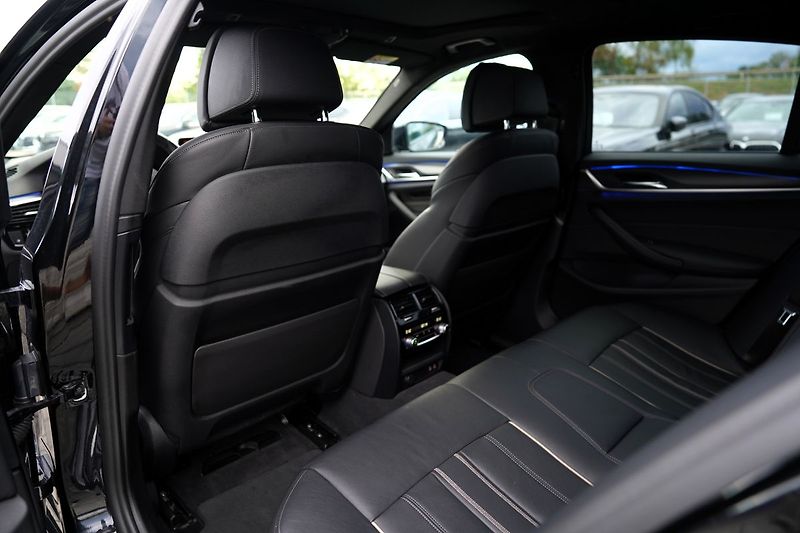 BMW Řada 5 540i xDrive/Lasery,HUD/335PS - fotka 31 z 45
