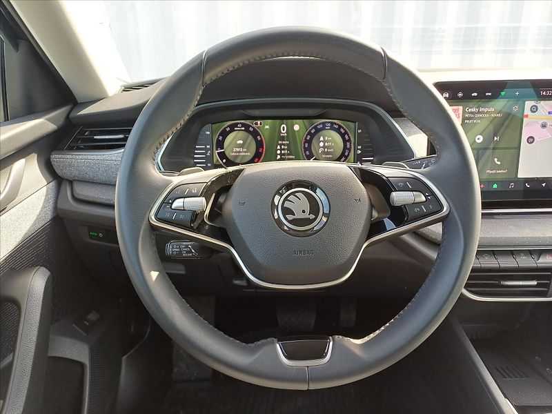Škoda Octavia 1,5   M-HEV 110kW DSG Selectio - fotka 5 z 36