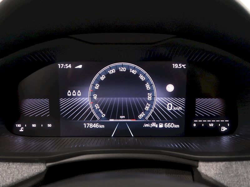 Škoda Kamiq (2024) SELECTION 1.0TSI 85KW - fotka 17 z 38