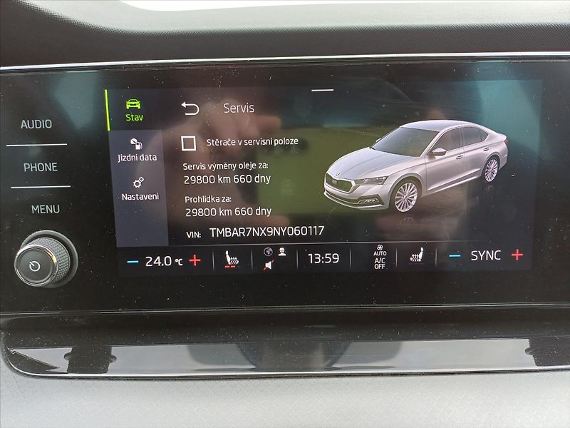 Škoda Octavia 1,5   TSI 110kW Ambition - fotka 9 z 28