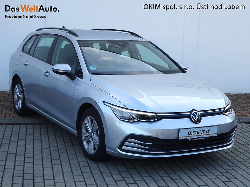 Volkswagen Golf (2022) 2,0TDi /110 kW DSG Life - fotka 16 z 27