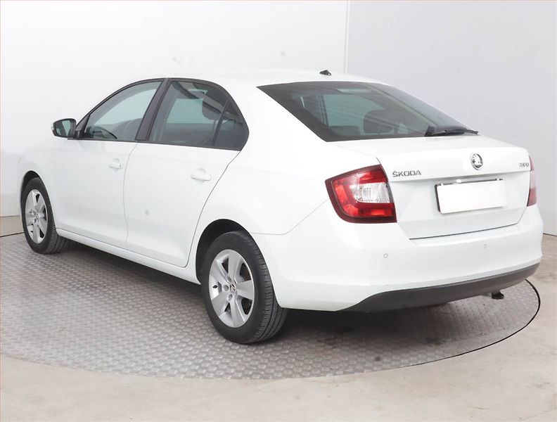 Škoda Rapid (2017) Ambition 1.0 TSI, Serv.kniha - fotka 4 z 15