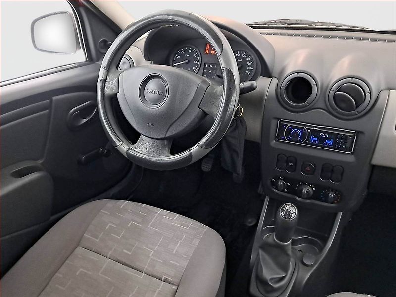 Dacia Logan (2010) 1.4, Tažné, jezdí výborně - fotka 7 z 13