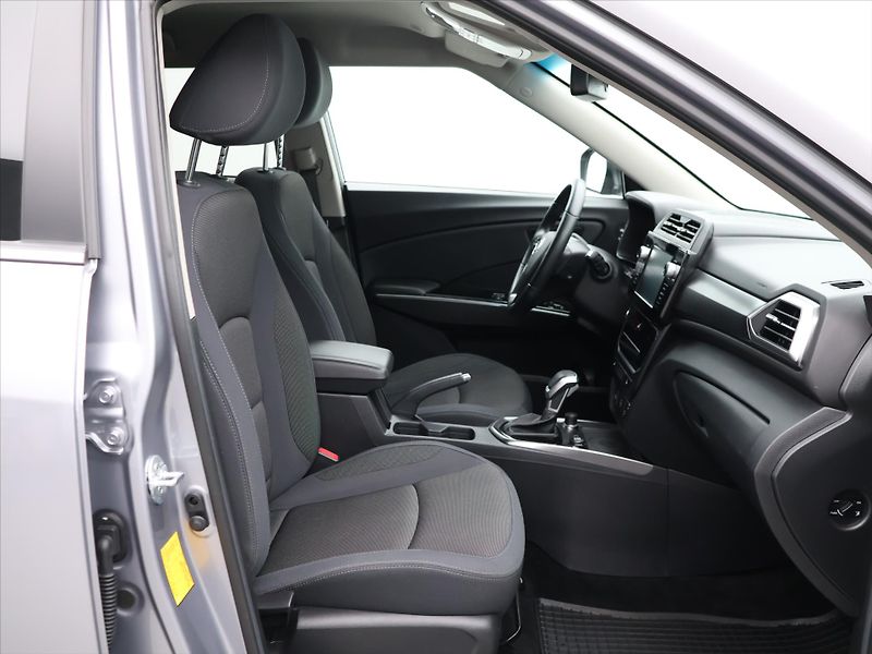 SsangYong Tivoli Grand 1,5 T-GDI Aut. CZ Style - fotka 12 z 30