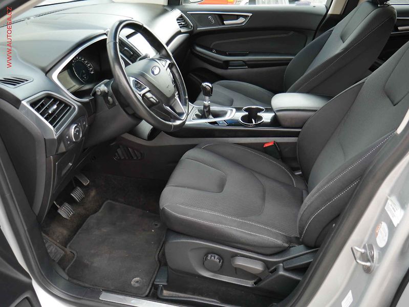 Ford Edge (2017) 2.0TDCi 4x4, 1.maj, servis - fotka 9 z 20