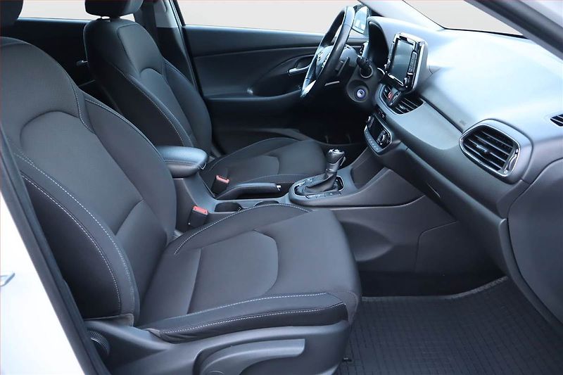 Hyundai i30 (2020) 1.6 CRDi, Automat, Serv.kniha - fotka 9 z 22