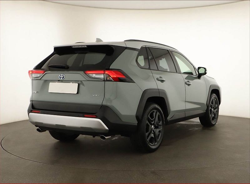 Toyota RAV4 (2025) 2.5 Hybrid, Full LED - fotka 5 z 19