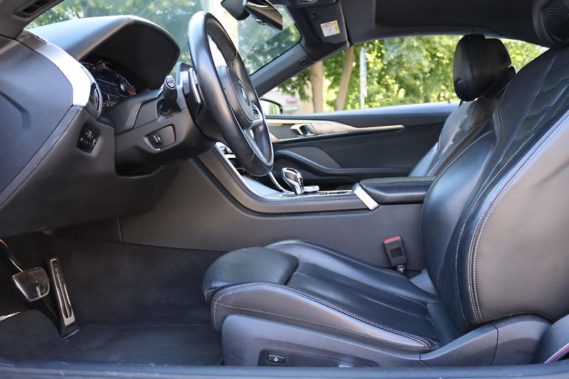 BMW Řada 8 840i XDRIVE CABRIO M-PAKET G14 - fotka 29 z 49