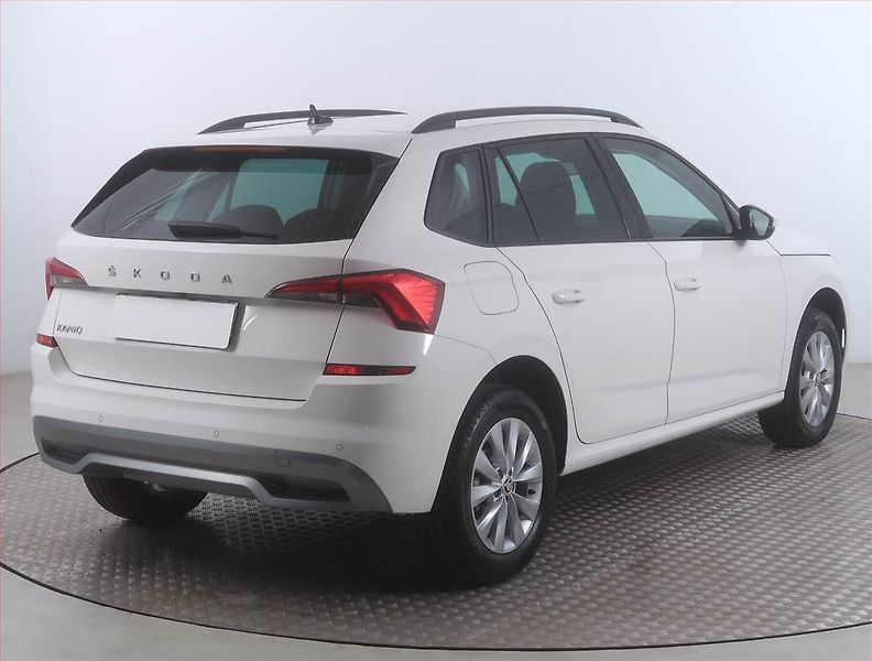 Škoda Kamiq (2023) Ambition 1.0 TSI, Tempomat - fotka 5 z 16
