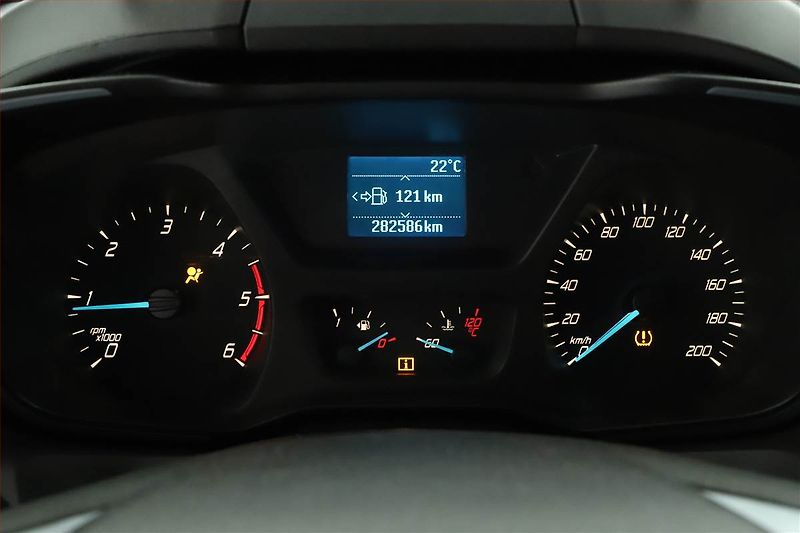 Ford Tourneo Custom (2013) Titanium 2.2 TDCi, ČR - fotka 10 z 16