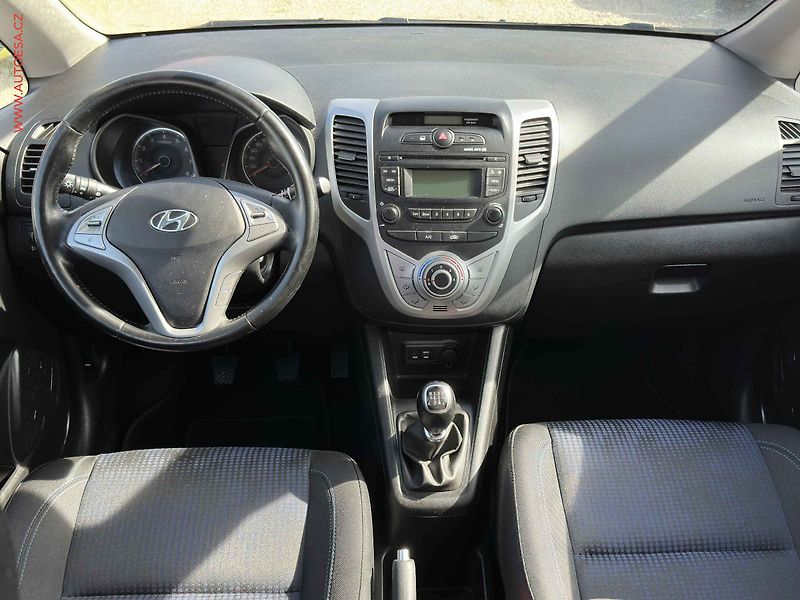 Hyundai ix20 (2017) 1.4i, 1.maj,ČR, Klima - fotka 8 z 19