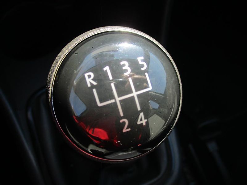 Volkswagen Polo 1,2 i,klimatizace, ABS,ASR, - fotka 26 z 31