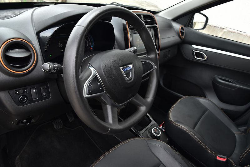 Dacia Spring ELECTRIC 45 (27kWh),NAVI,KŮŽE - fotka 10 z 50