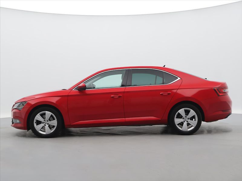 Škoda Superb 2,0 TDI 140kW CZ Style Kůže - fotka 4 z 32