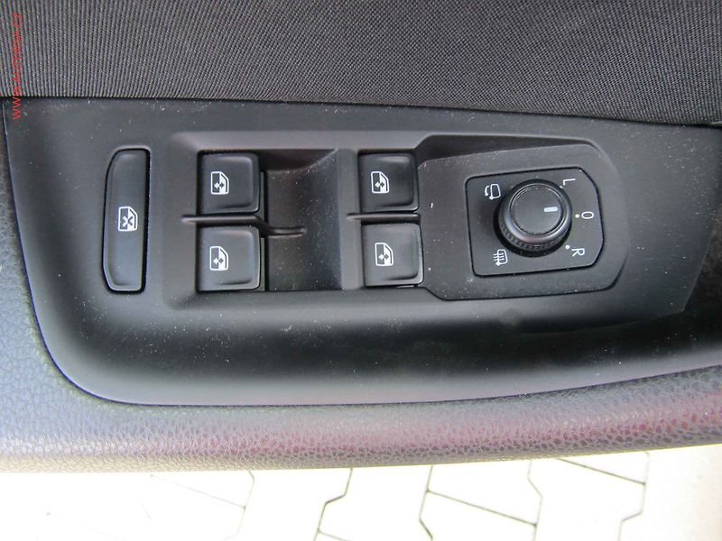 Volkswagen Passat (2020) 2.0TDi, Business, DSG, navi - fotka 11 z 17