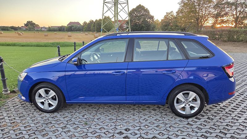 Škoda Fabia (2021) 1.0 TSI 70 kW Ambition, CZ,DPH - fotka 5 z 22