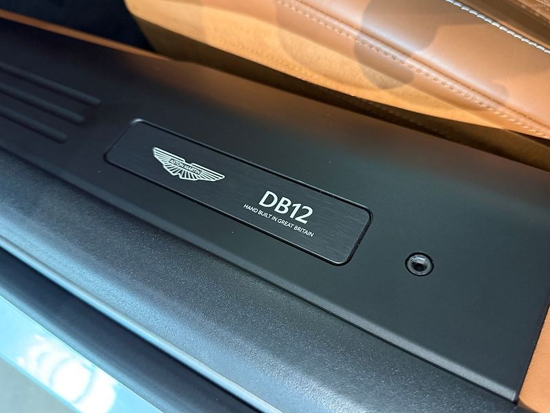 Aston Martin DB12 MY25, V8, 500 kW, Ventilace - fotka 16 z 32
