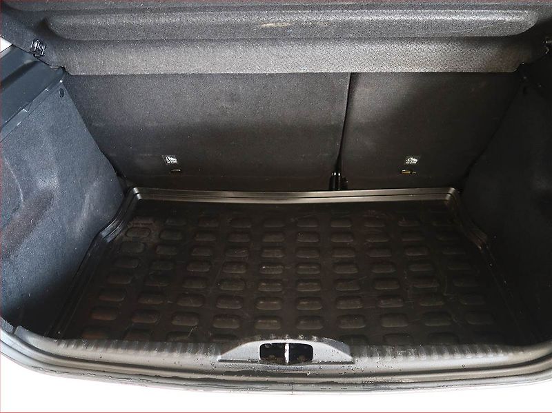 Citroën C3 (2019) 1.2 PureTech, Serv.kniha, Navi - fotka 13 z 14