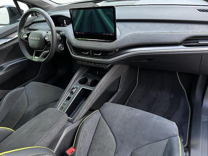 Škoda Elroq RS 340PS 4x4 84iV Matrix-LED H - fotka 47 z 53