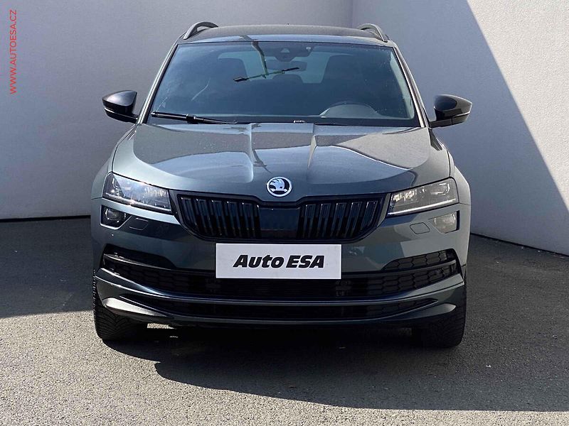 Škoda Karoq (2020) 1.5 TSi, SportLine, DSG, TZ - fotka 2 z 19