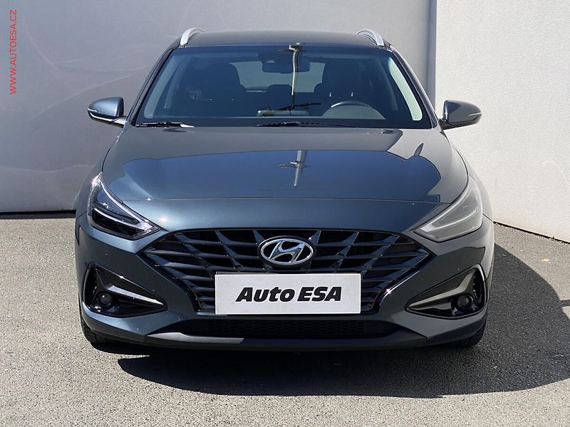 Hyundai i30 (2023) 1.5 T-GDi, ČR, Smart, kamera - fotka 2 z 18