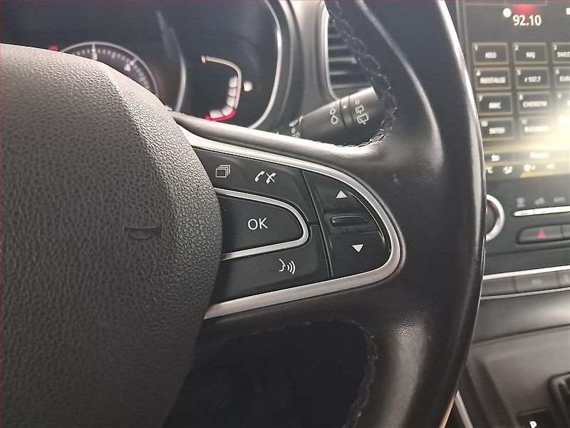 Renault Grand Scénic (2017) 1.6 dCi, Automat, 7 míst, Navi - fotka 18 z 21