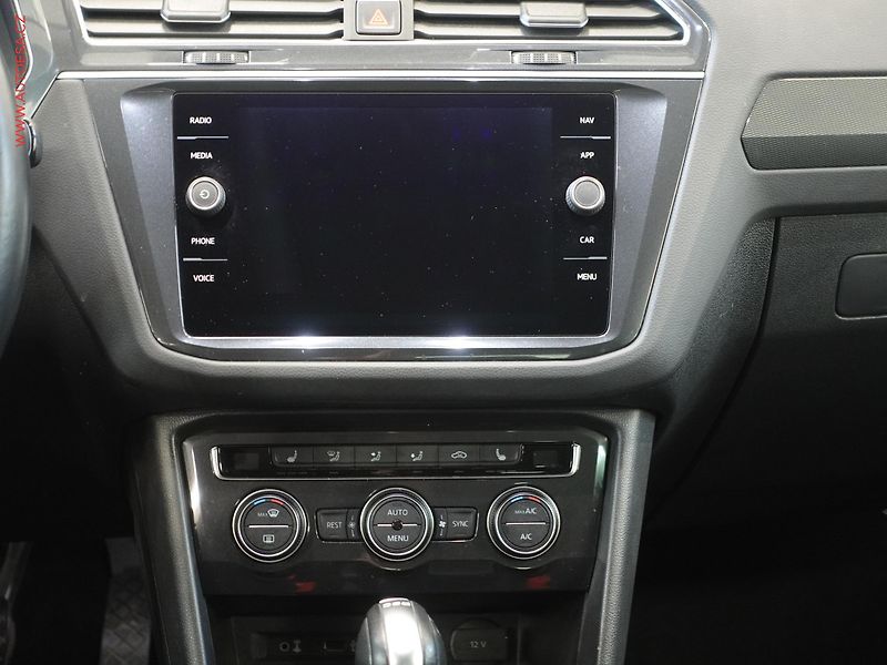 Volkswagen Tiguan (2018) 2.0TDI 4x4, ČR, DSG, navi - fotka 10 z 26