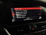 Alfa Romeo Giulia 206kW Q4 VELOCE 1.MAJITEL - náhled 23