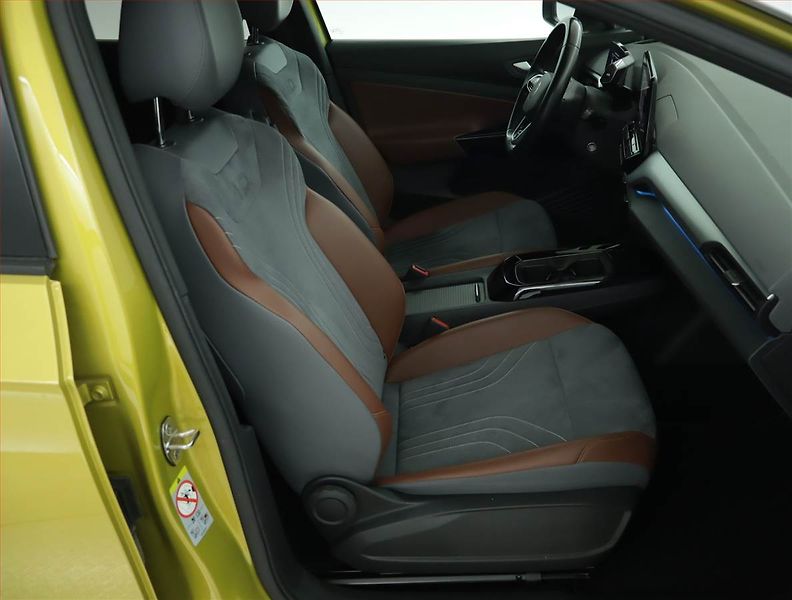 Volkswagen ID.4 (2021) 1st (82 kWh), SoH 87% - fotka 9 z 17