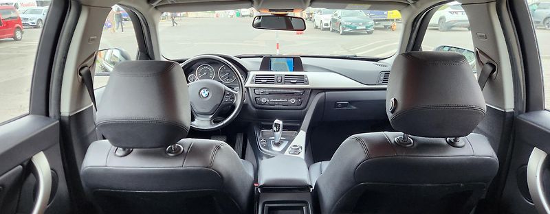 BMW Řada 3 (2015) 3 - 2.0d*XENON*AUTOMAT*TAŽNÉ* - fotka 36 z 50