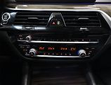 BMW Řada 5 (2019) Luxury Line 530d xDrive, 4X4 - náhled 19