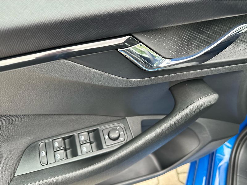 Škoda Scala FL Top Selection 1.0 TSI /85 k - fotka 16 z 17