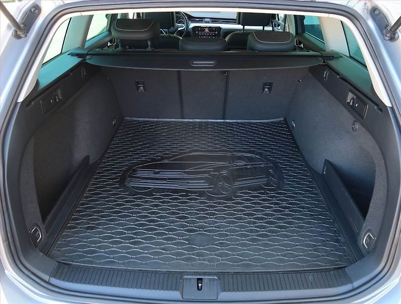 Volkswagen Passat (2019) 1.5 TSI - fotka 14 z 25