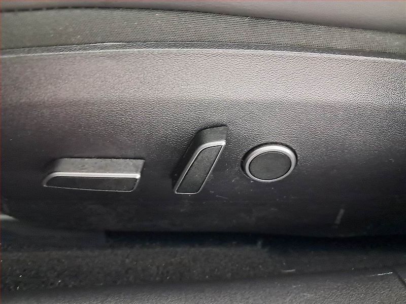 Tesla Model 3 (2020) Long Range 4WD 78kWh, SoH 86% - fotka 23 z 24