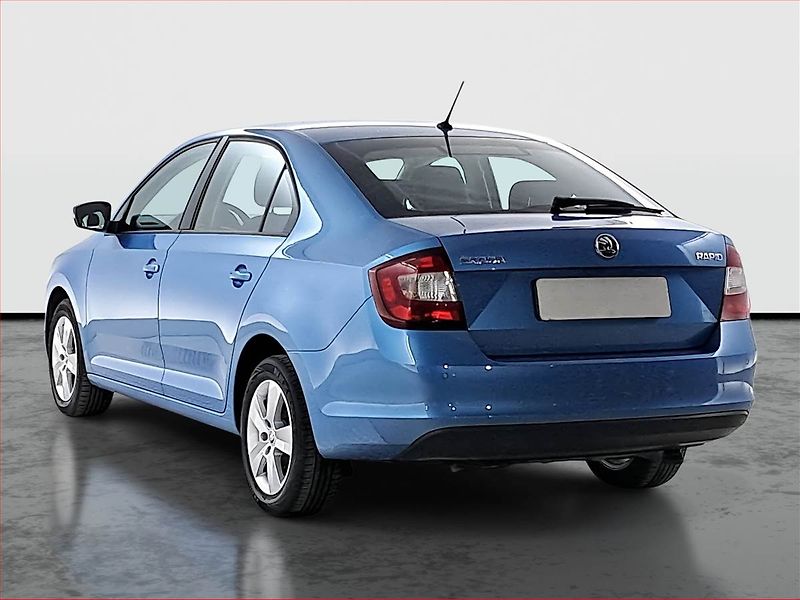 Škoda Rapid (2019) 1.0 TSI, Park. senzory - fotka 4 z 17