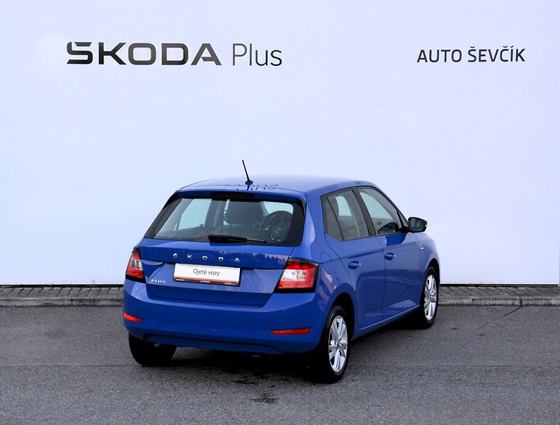 Škoda Fabia (2021) 1.0 MPI 44 KW Ambition PLUS 12 - fotka 2 z 25