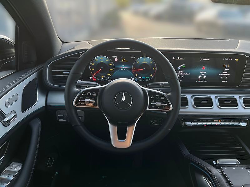 Mercedes-Benz GLE Coupé 300 d 4MATIC kupé AMG Li - fotka 11 z 18