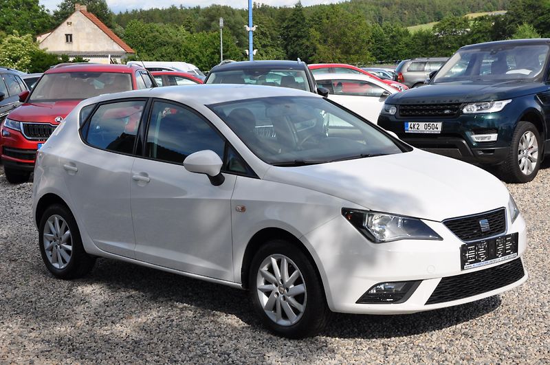 Seat Ibiza 1.2i 51kW Style - fotka 2 z 15